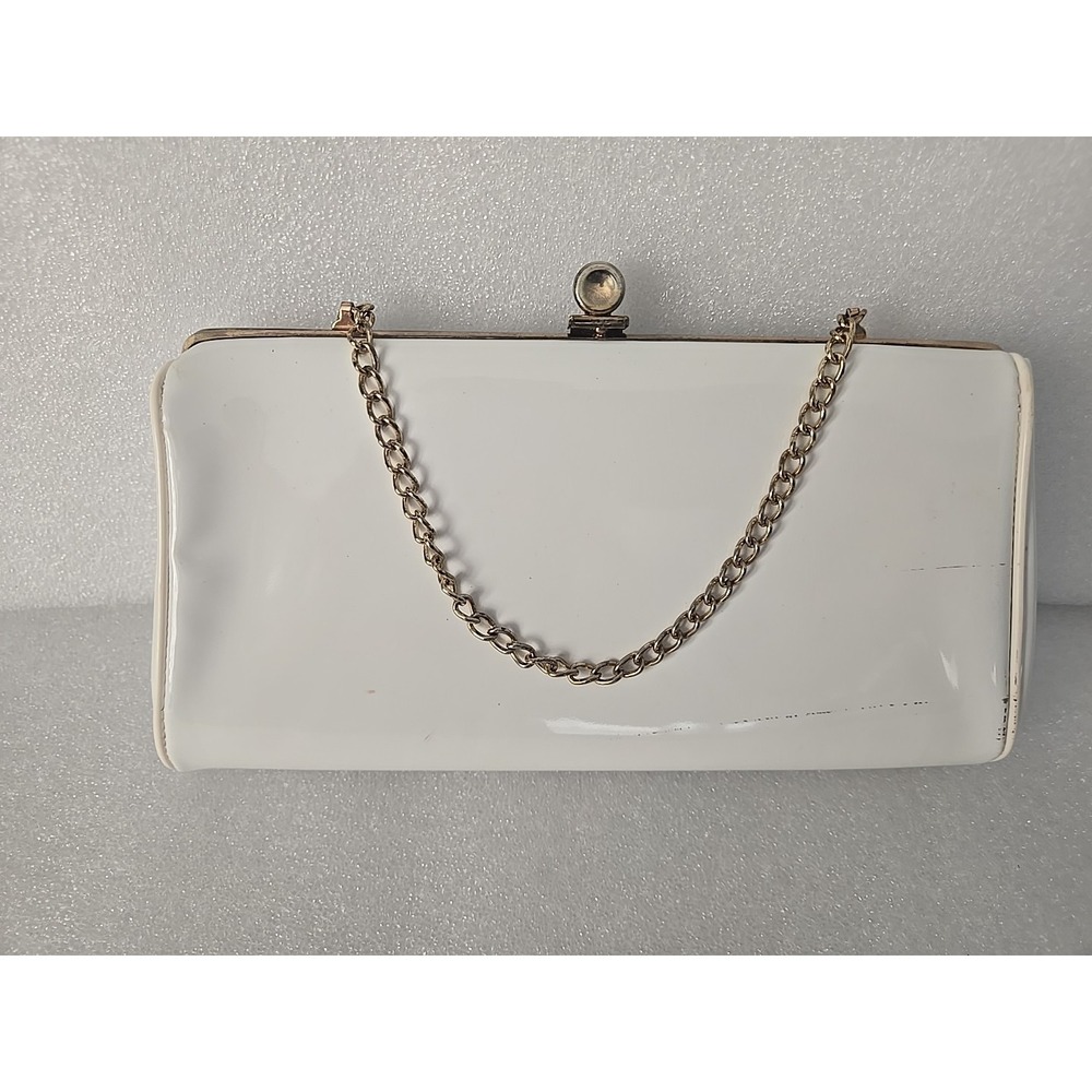 Vintage White Clutch Handbag Gold Clasp Chain Handle‎ Black Lining 50s-60s
